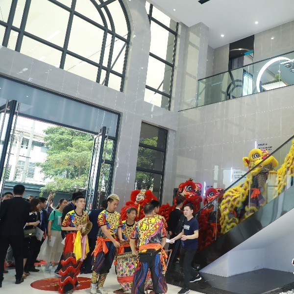 安全門窗哪家好？當屬伊盾門窗制造！