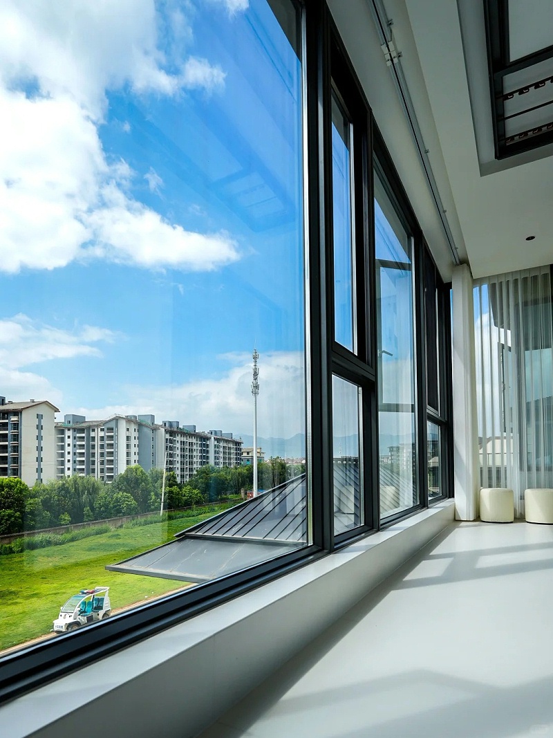 封窗選對(duì)，陽(yáng)光滿屋??宅家人的夢(mèng)中情窗_3_伊盾門窗_來(lái)自小紅書網(wǎng)頁(yè)版